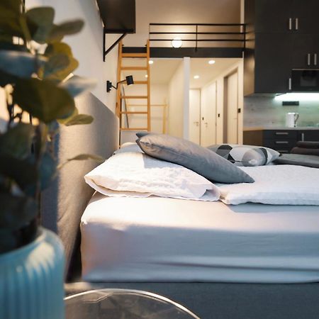 Awesome Stay Studios Praag Buitenkant foto