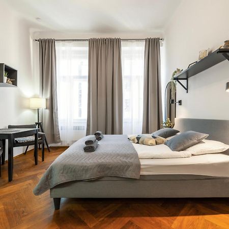 Awesome Stay Studios Praag Buitenkant foto
