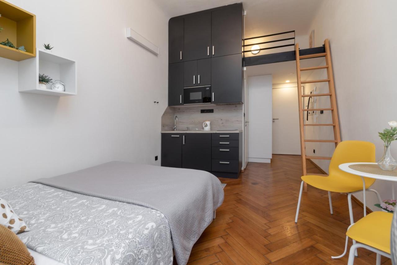 Awesome Stay Studios Praag Buitenkant foto