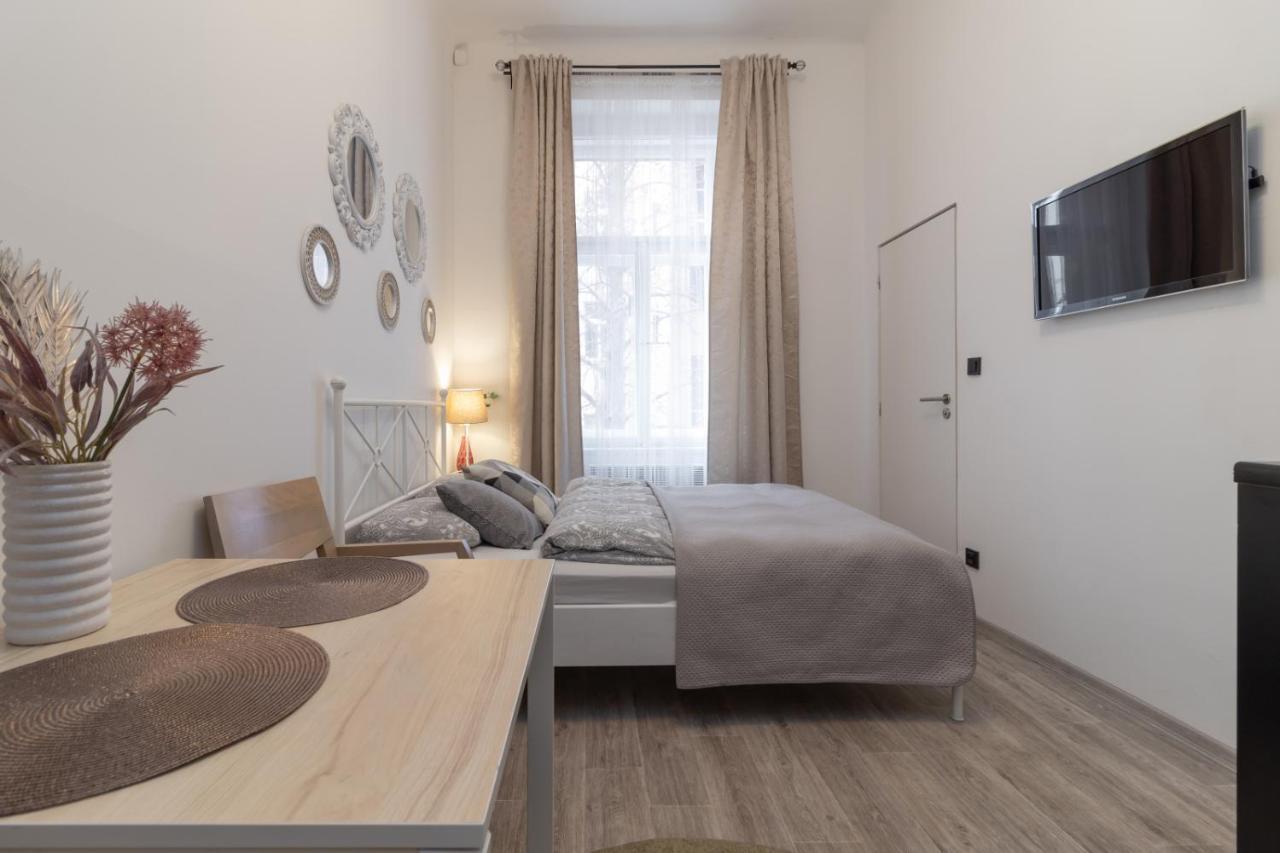 Awesome Stay Studios Praag Buitenkant foto