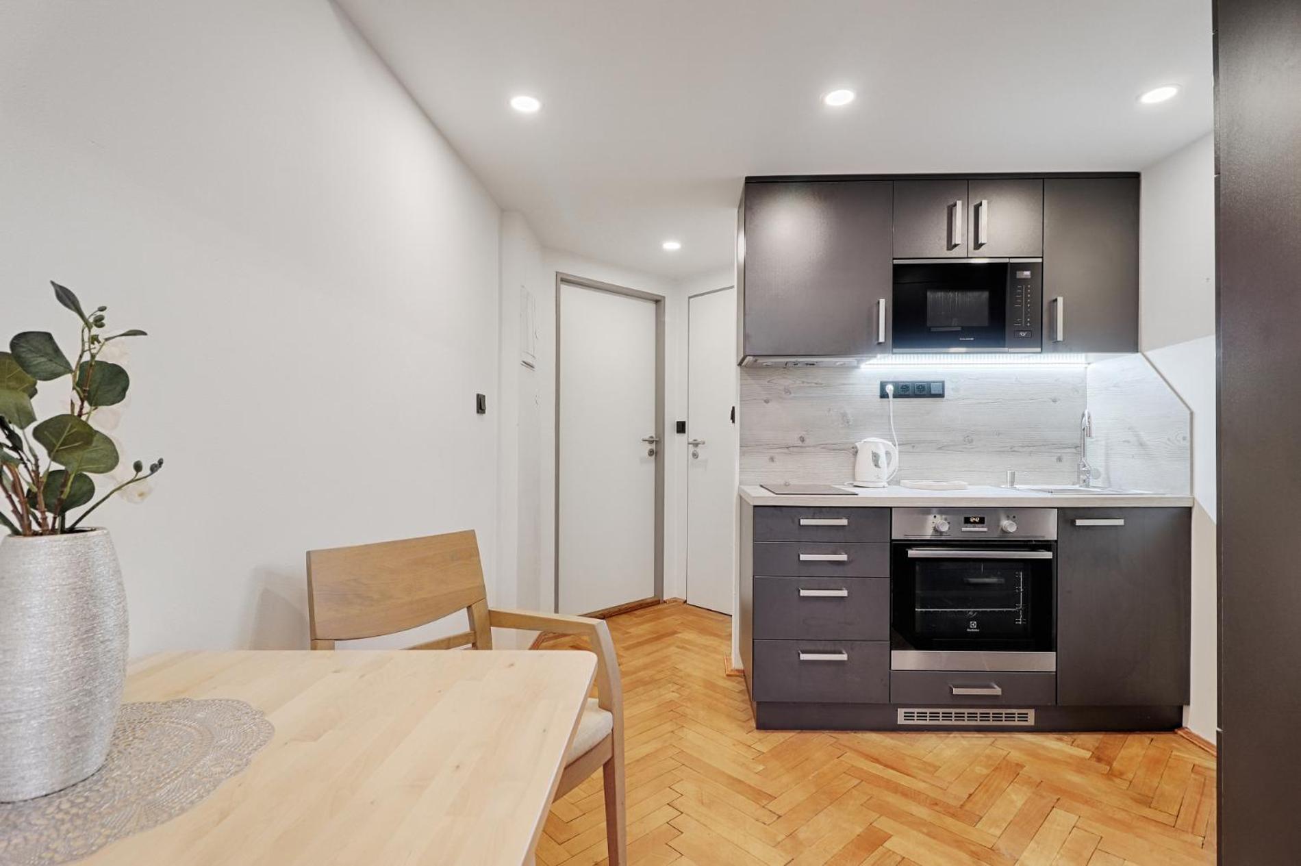 Awesome Stay Studios Praag Buitenkant foto